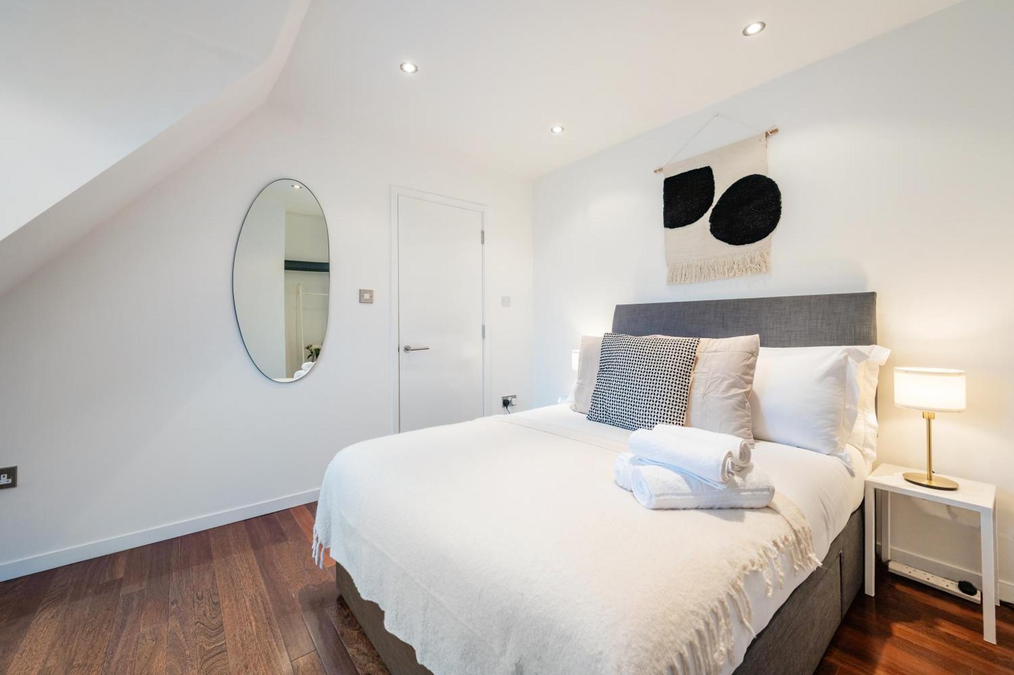 Huge & Central 3 Bedr, 4 Beds, Covent Gdn Londra Exterior foto