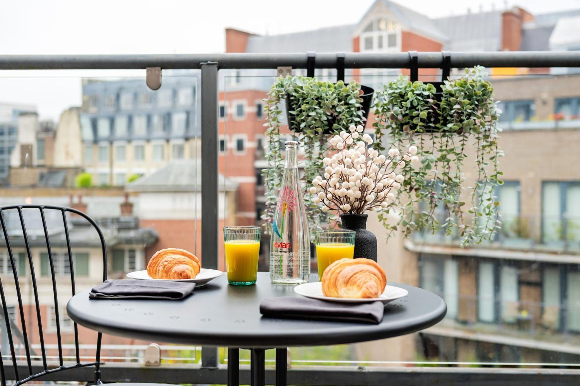 Huge & Central 3 Bedr, 4 Beds, Covent Gdn Londra Exterior foto