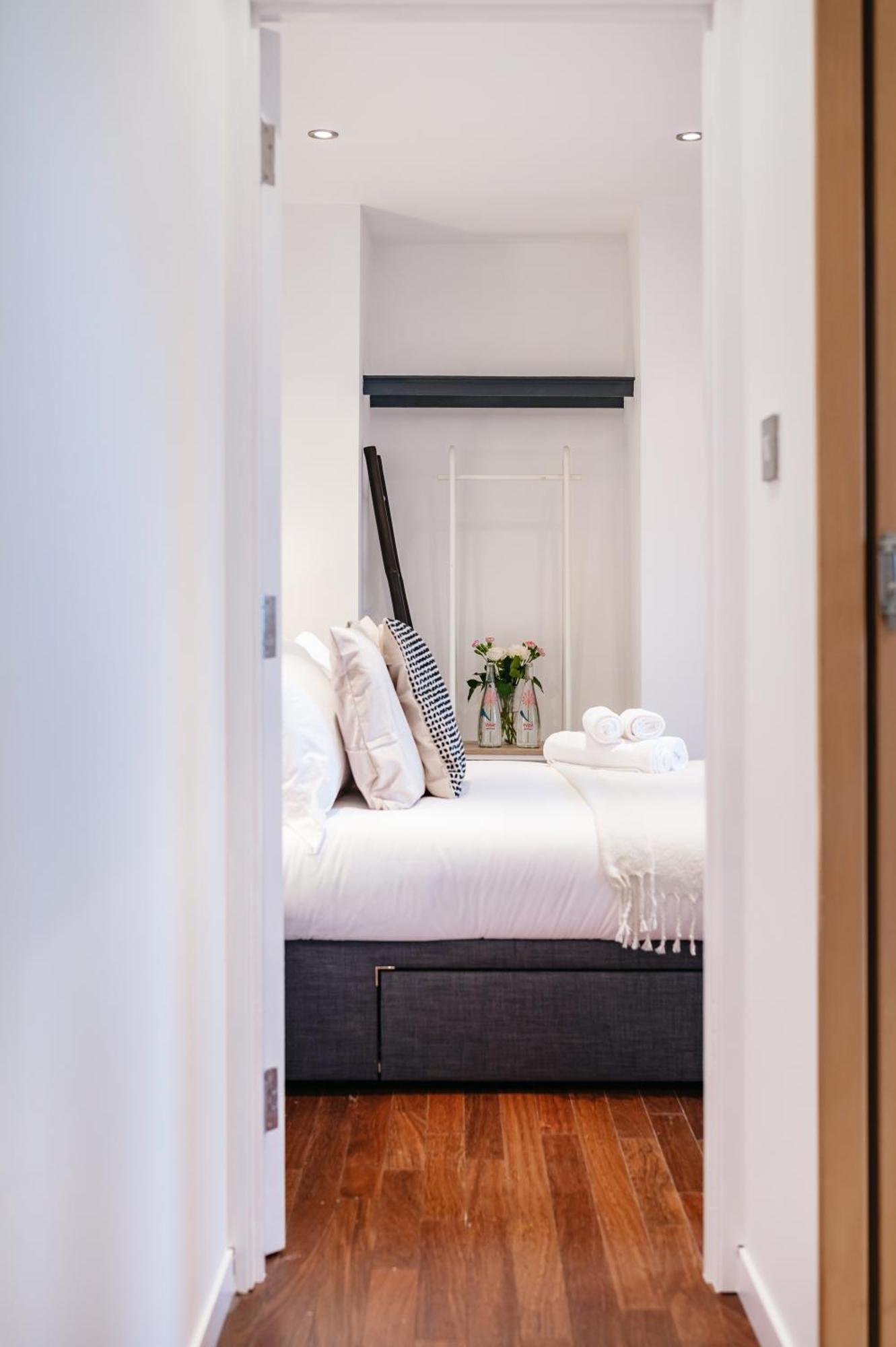 Huge & Central 3 Bedr, 4 Beds, Covent Gdn Londra Exterior foto